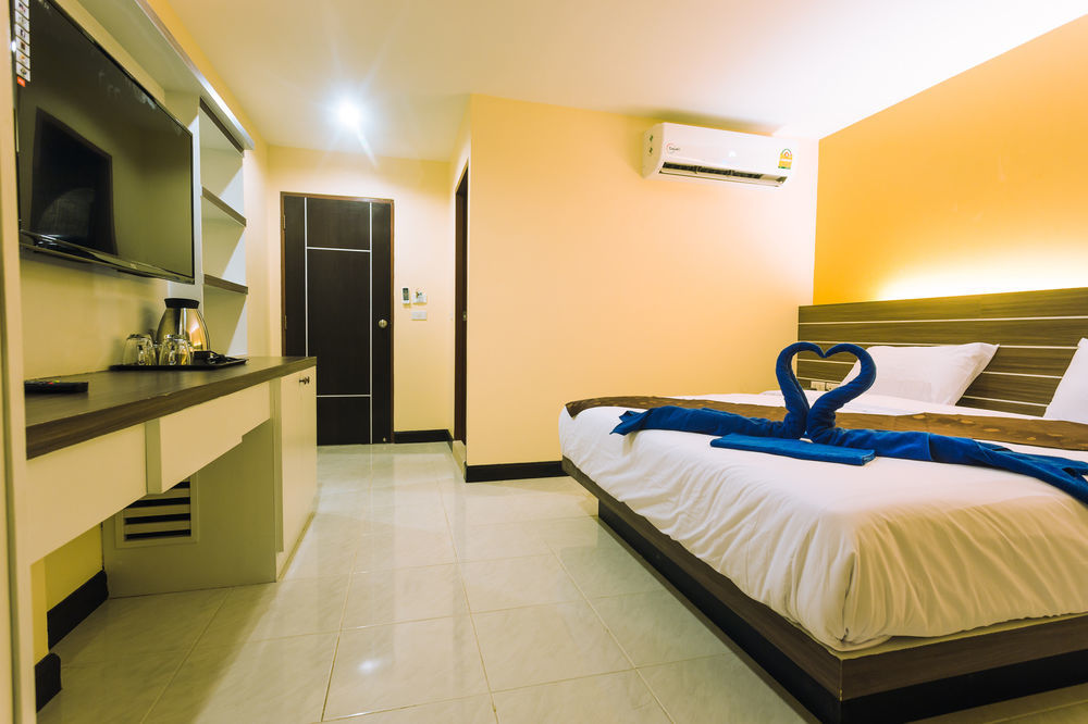 The Shades Bed And Breakfast Boutique Hotel Patong Buitenkant foto