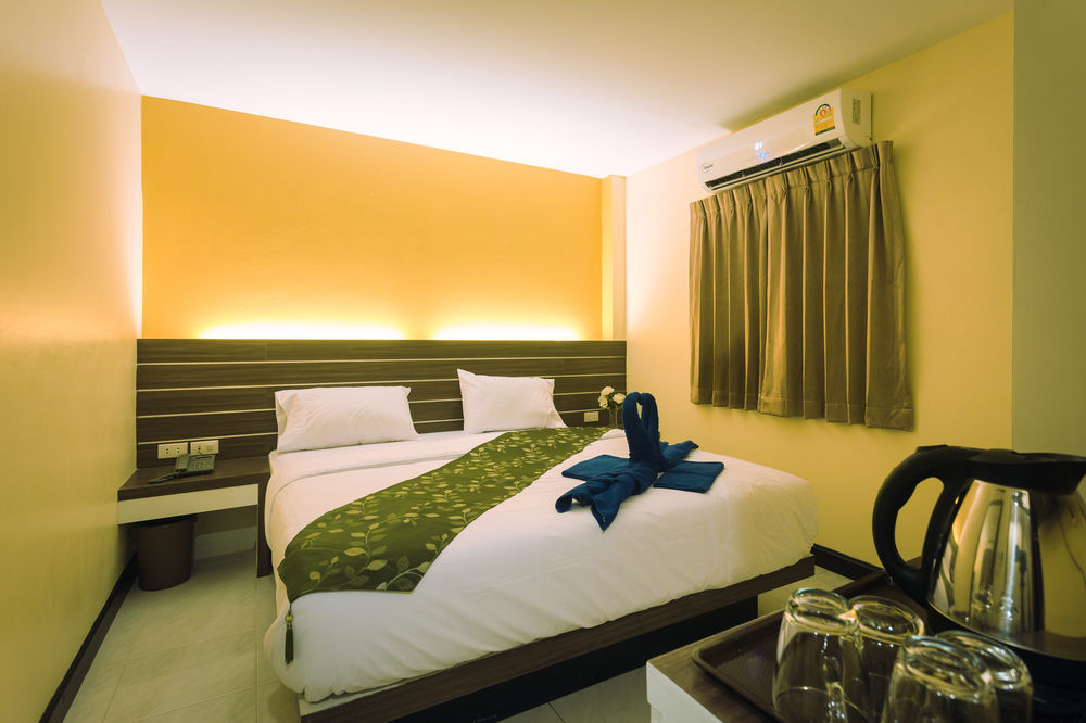 The Shades Bed And Breakfast Boutique Hotel Patong Buitenkant foto