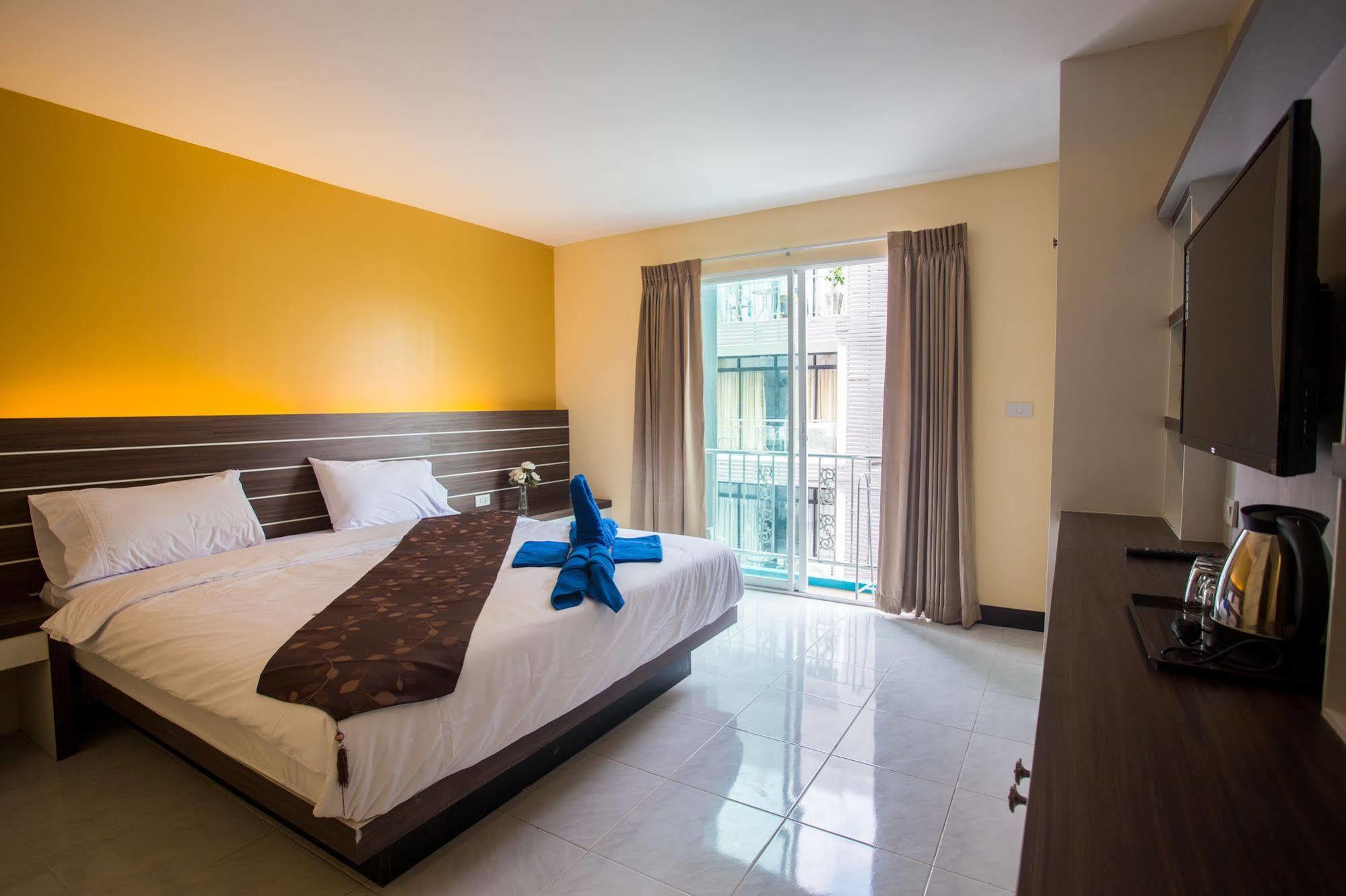 The Shades Bed And Breakfast Boutique Hotel Patong Buitenkant foto