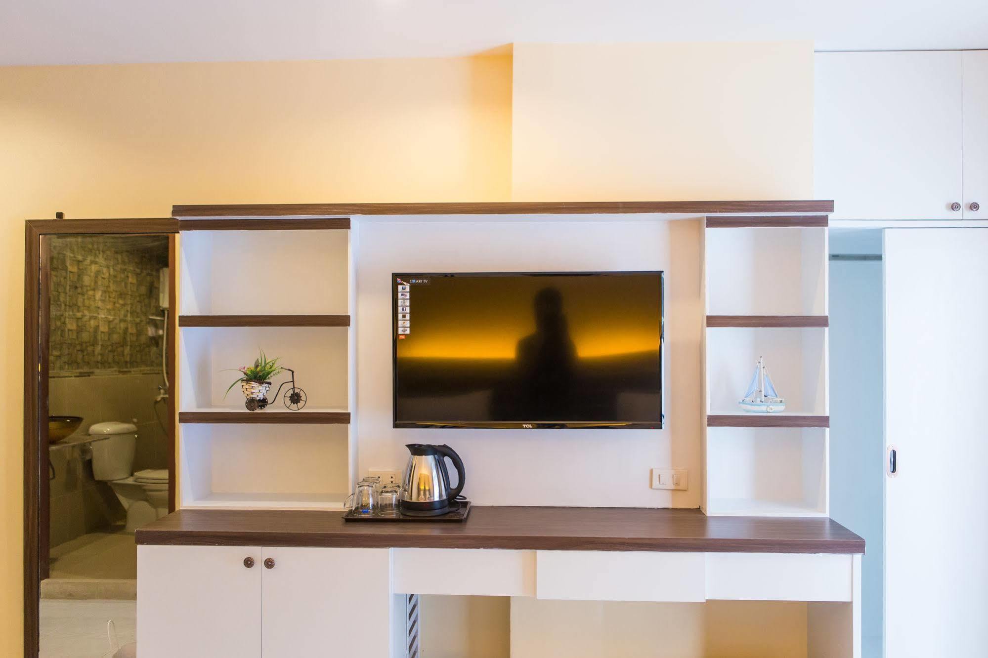 The Shades Bed And Breakfast Boutique Hotel Patong Buitenkant foto