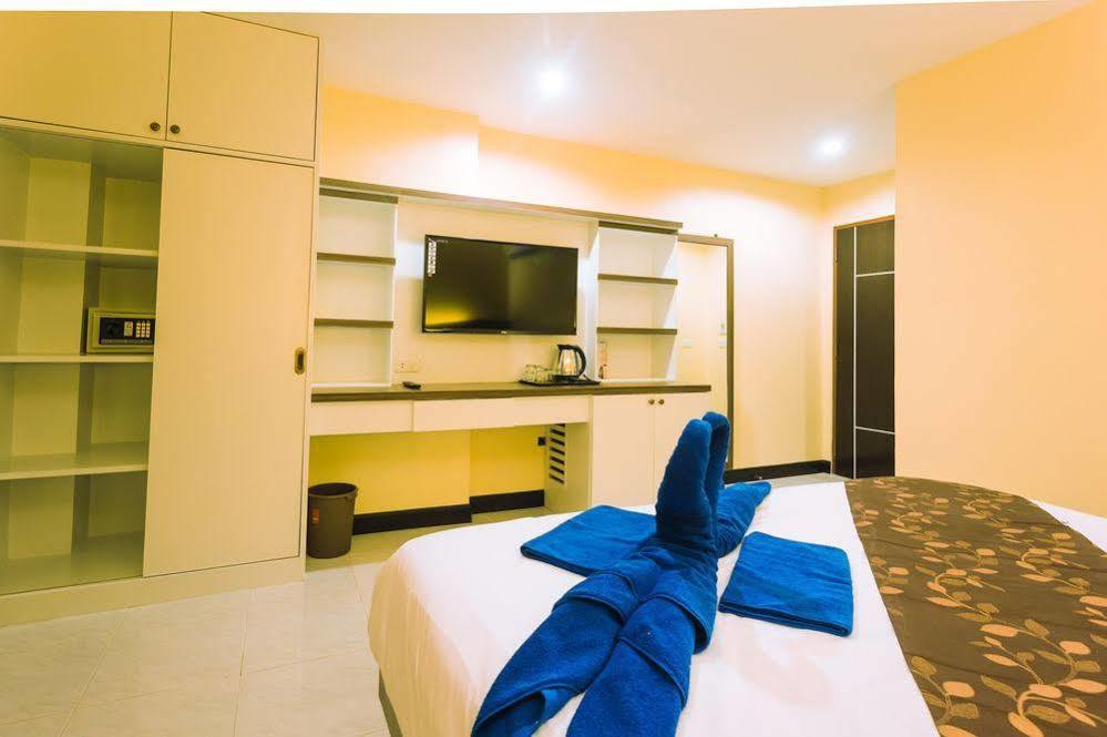 The Shades Bed And Breakfast Boutique Hotel Patong Buitenkant foto