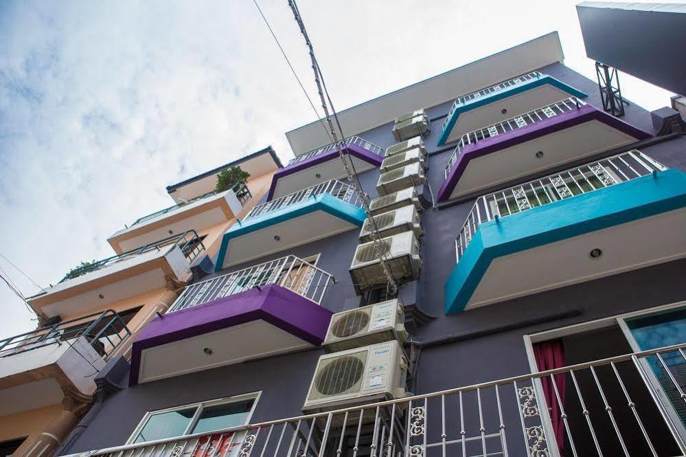 The Shades Bed And Breakfast Boutique Hotel Patong Buitenkant foto