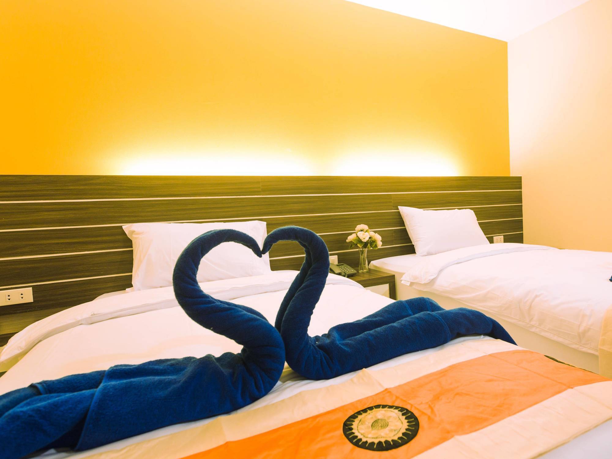 The Shades Bed And Breakfast Boutique Hotel Patong Buitenkant foto